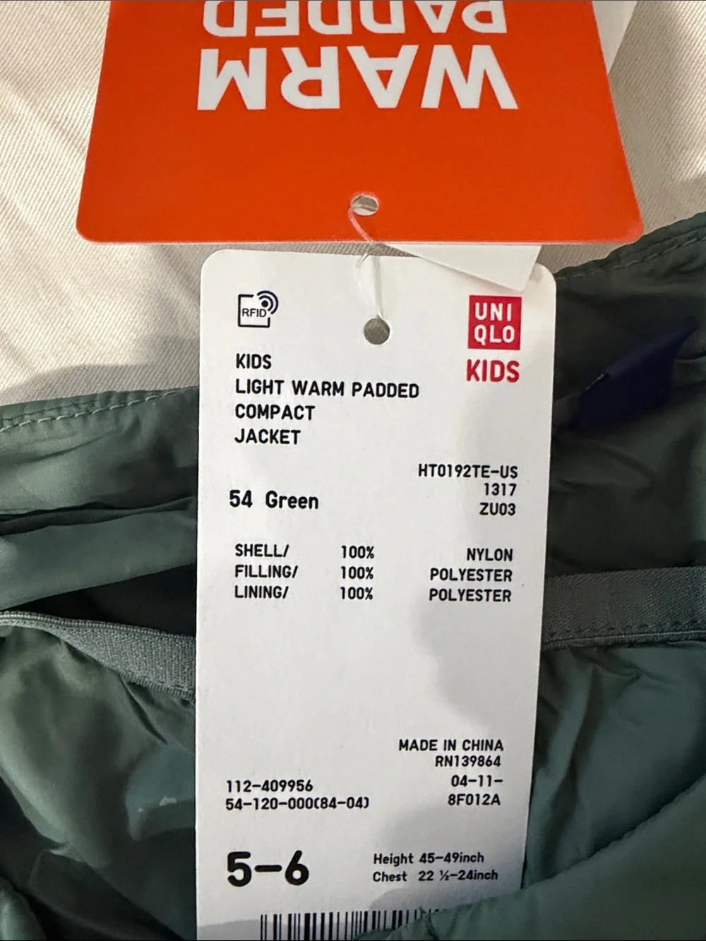 Uniqlo Kids Light Warm Padded Jacket in Green